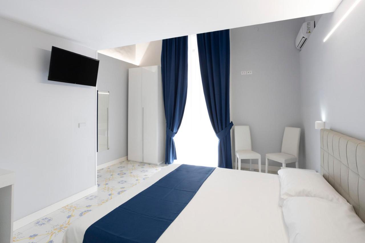 La Chambre Duomo Neapel Exteriör bild