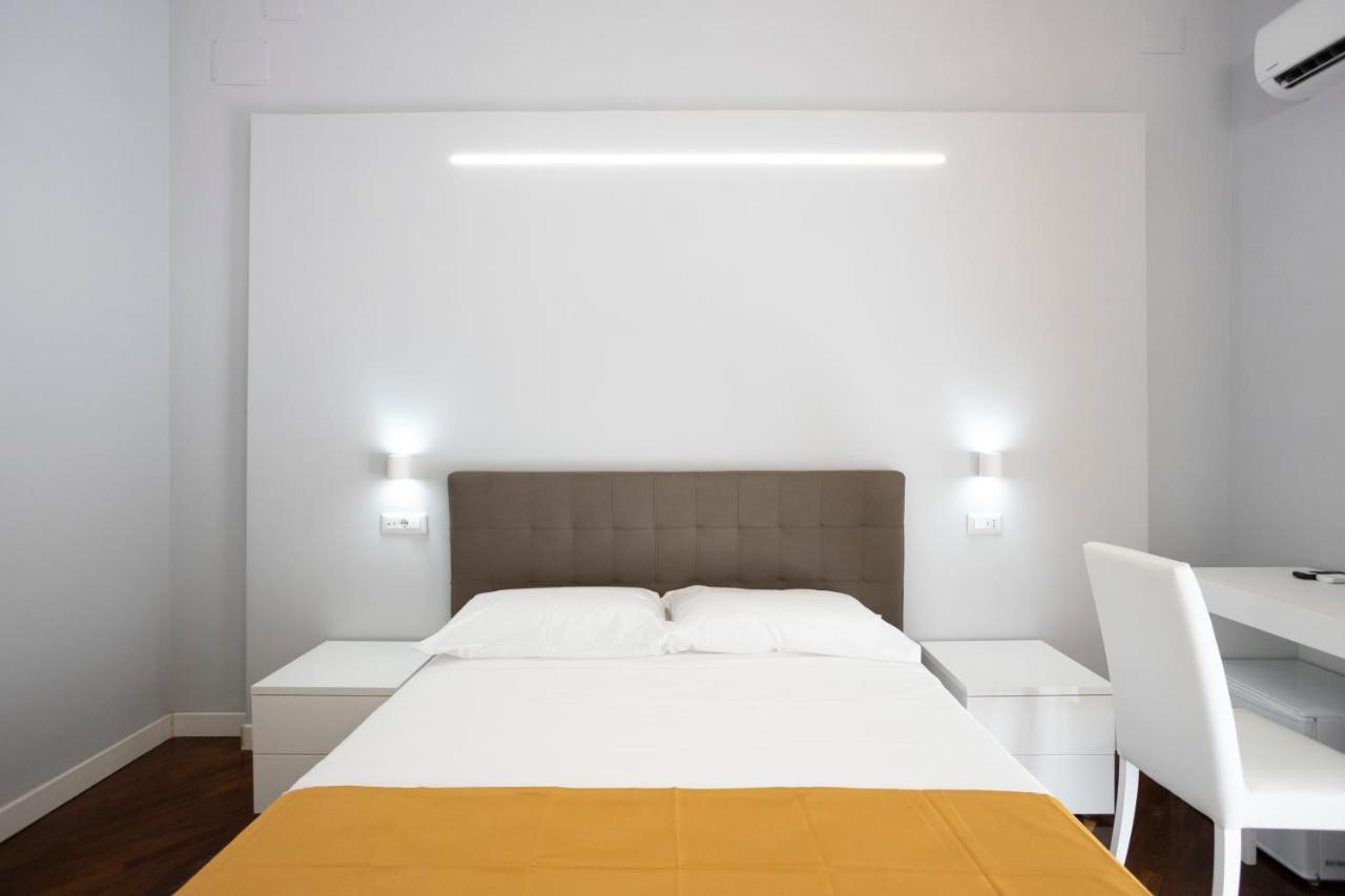 La Chambre Duomo Neapel Exteriör bild