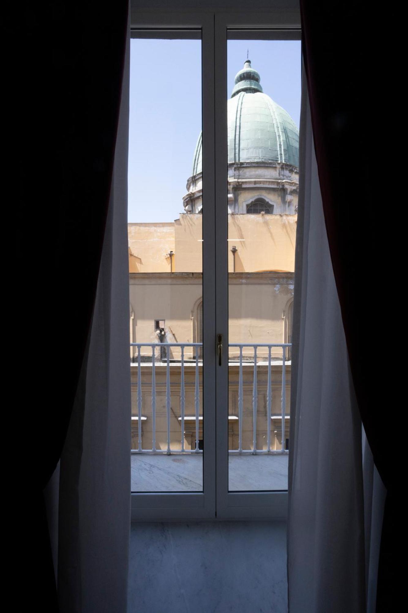 La Chambre Duomo Neapel Exteriör bild
